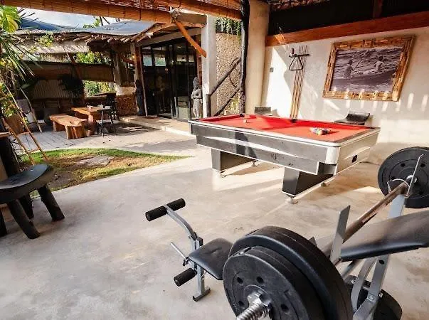Stylish Tropical 2 Bedroom- Pool And Sauna Holiday home *