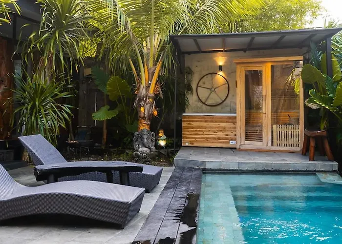 Stylish Tropical 2 Bedroom- Pool And Sauna Holiday home